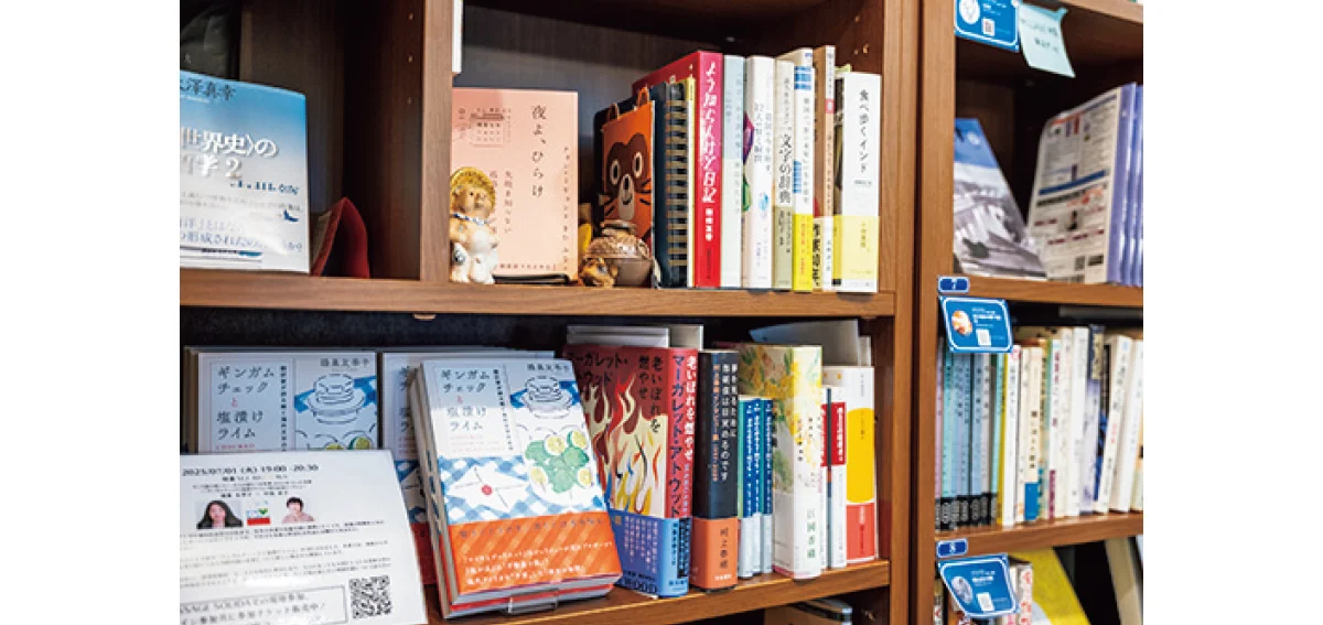 書店 PASSAGE by ALL REVIEWS　鴻巣友季子