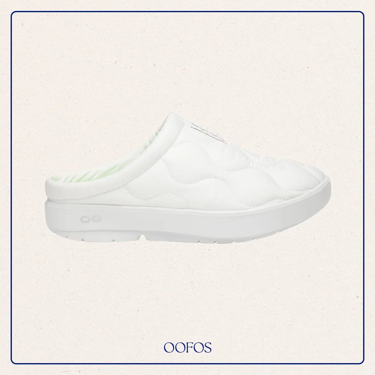 リカバリー目的のみならず室内履きとしても活躍する ウーフォスのシューズ「Oocoozie Thermo Mule」