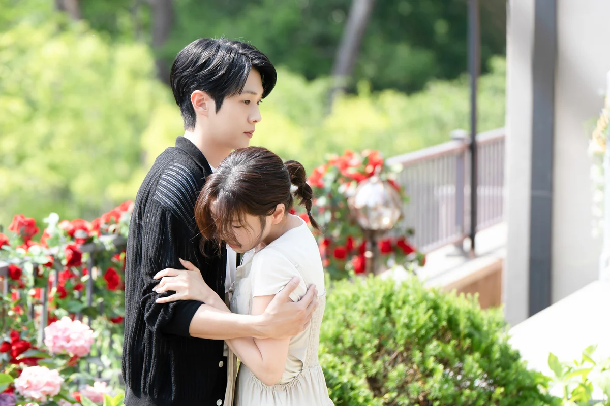 2025年下半期おすすめ韓国ドラマ『私と結婚してくれますか?』の場面写真 チェ・ウシク チョン・ソミン