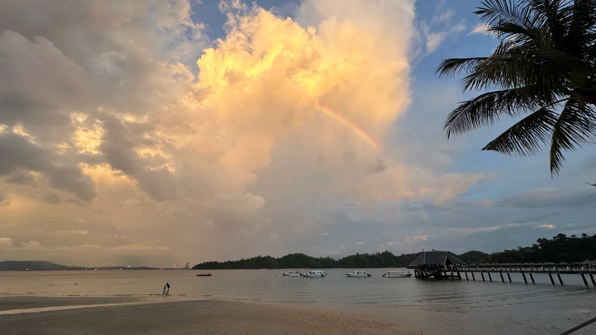 ガヤ アイランド リゾートの風景　虹