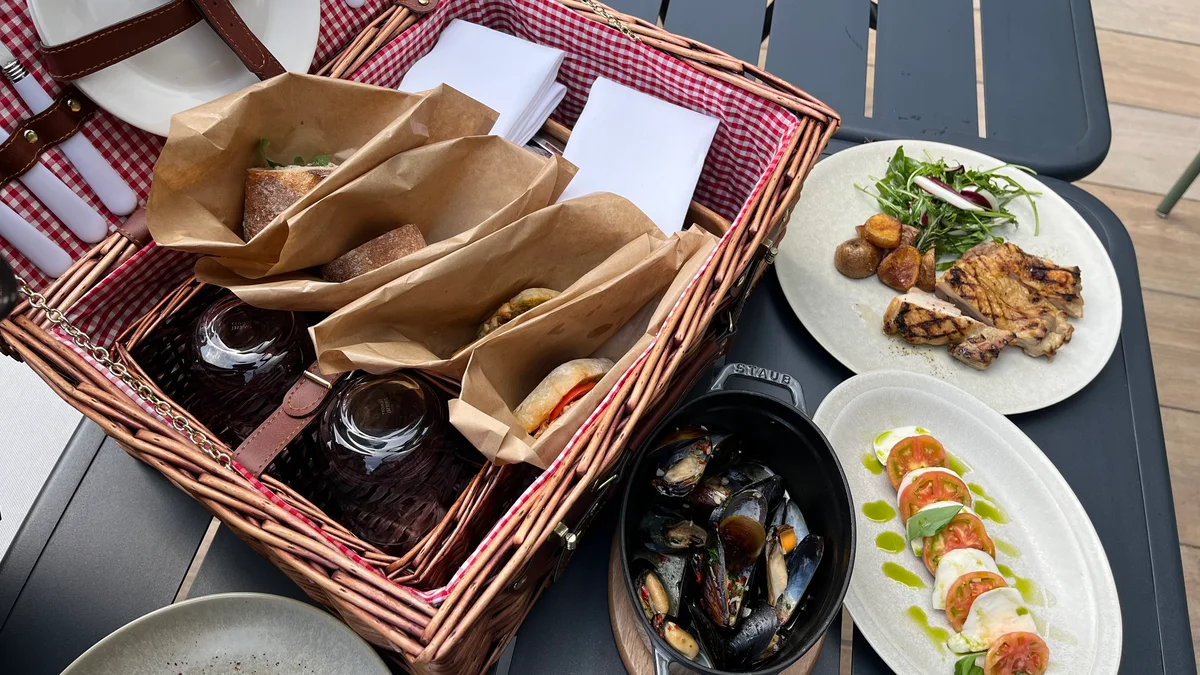 新緑の美しさや夜風の爽やかさを感じる極上の画像_2