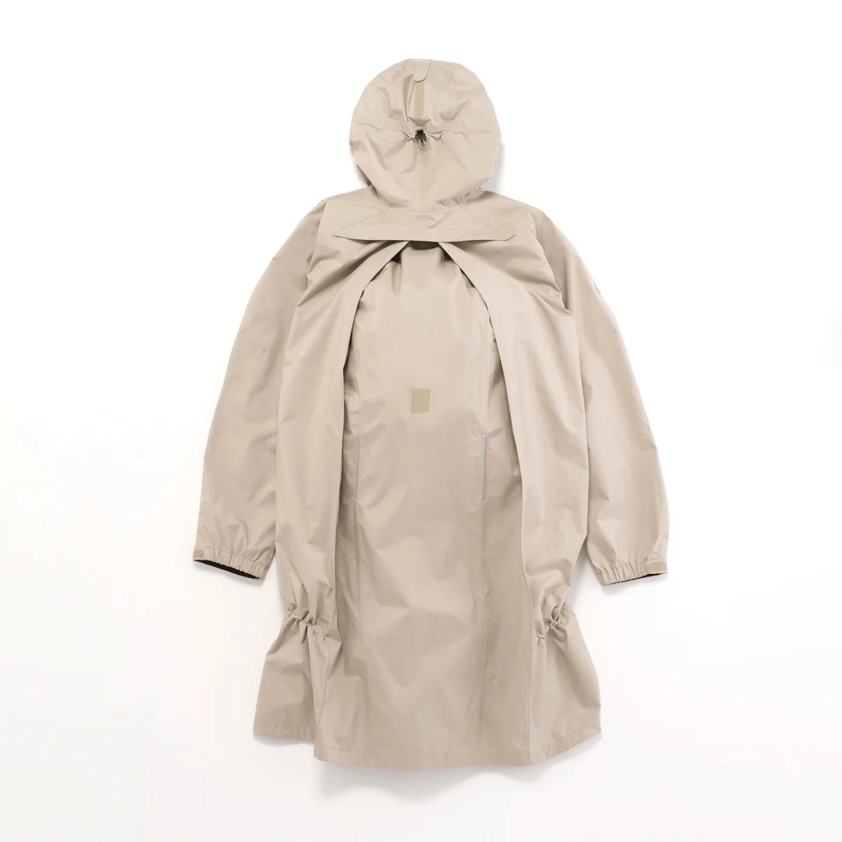 モンベルのパックラップ レインコート　後ろのディテール