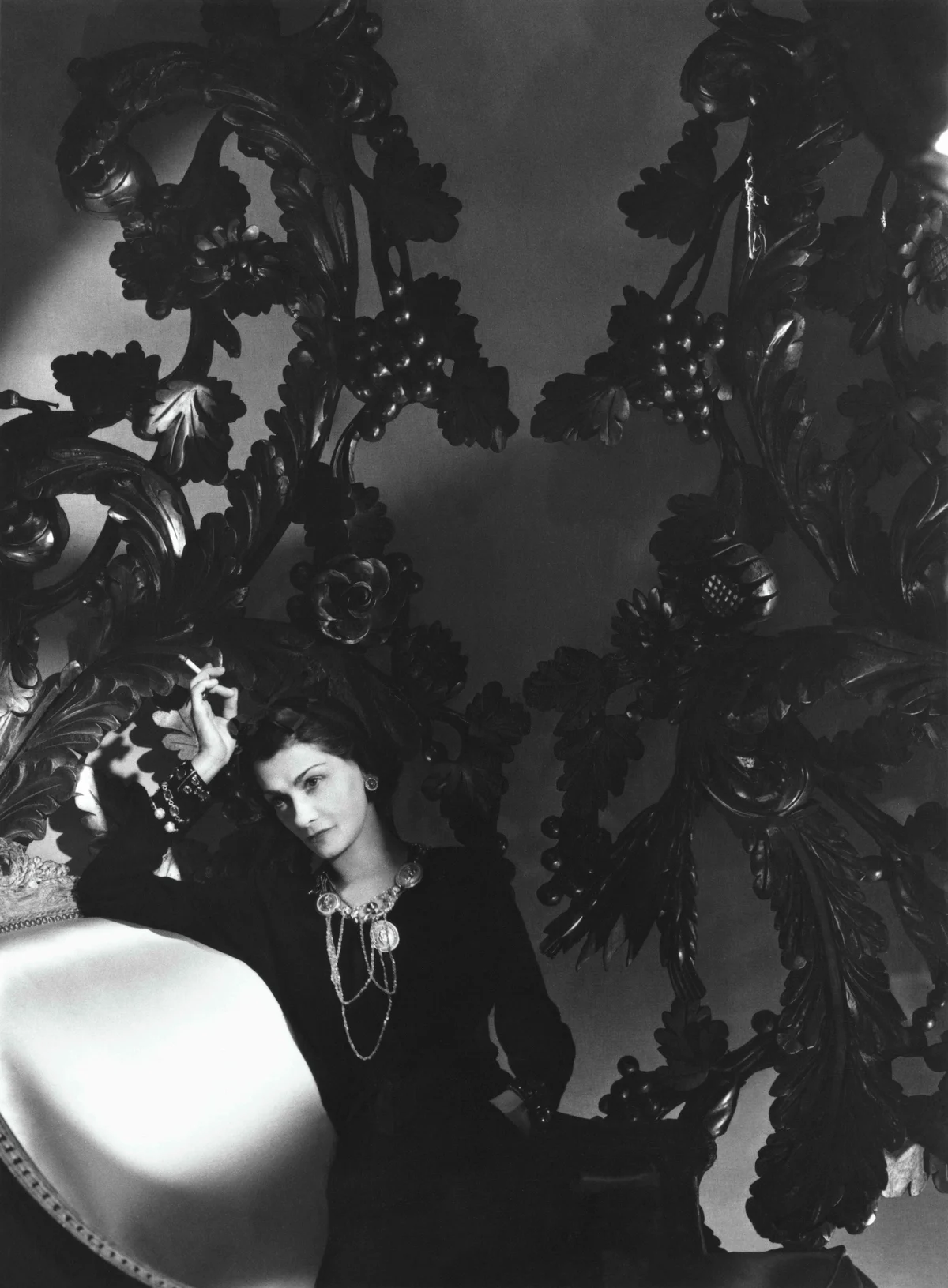 シャネル CHANEL カメリア マドモアゼルが生涯愛した花