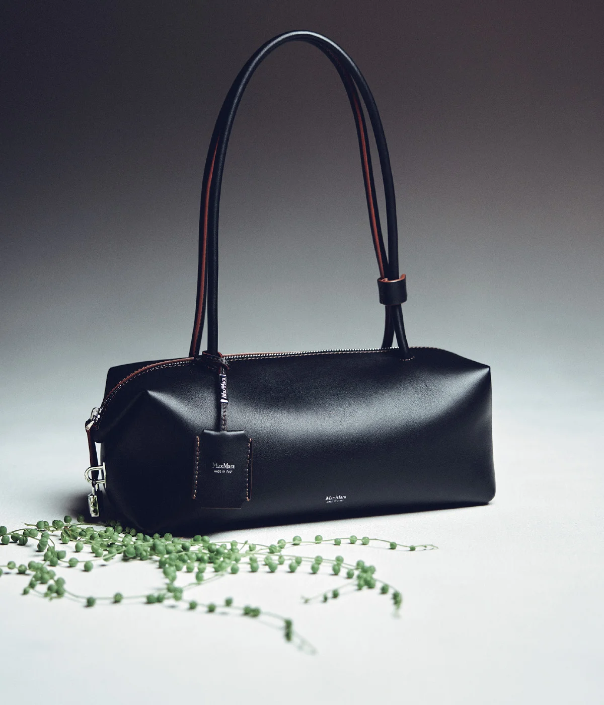 MAX MARA（マックスマーラ）　バッグ　横長
