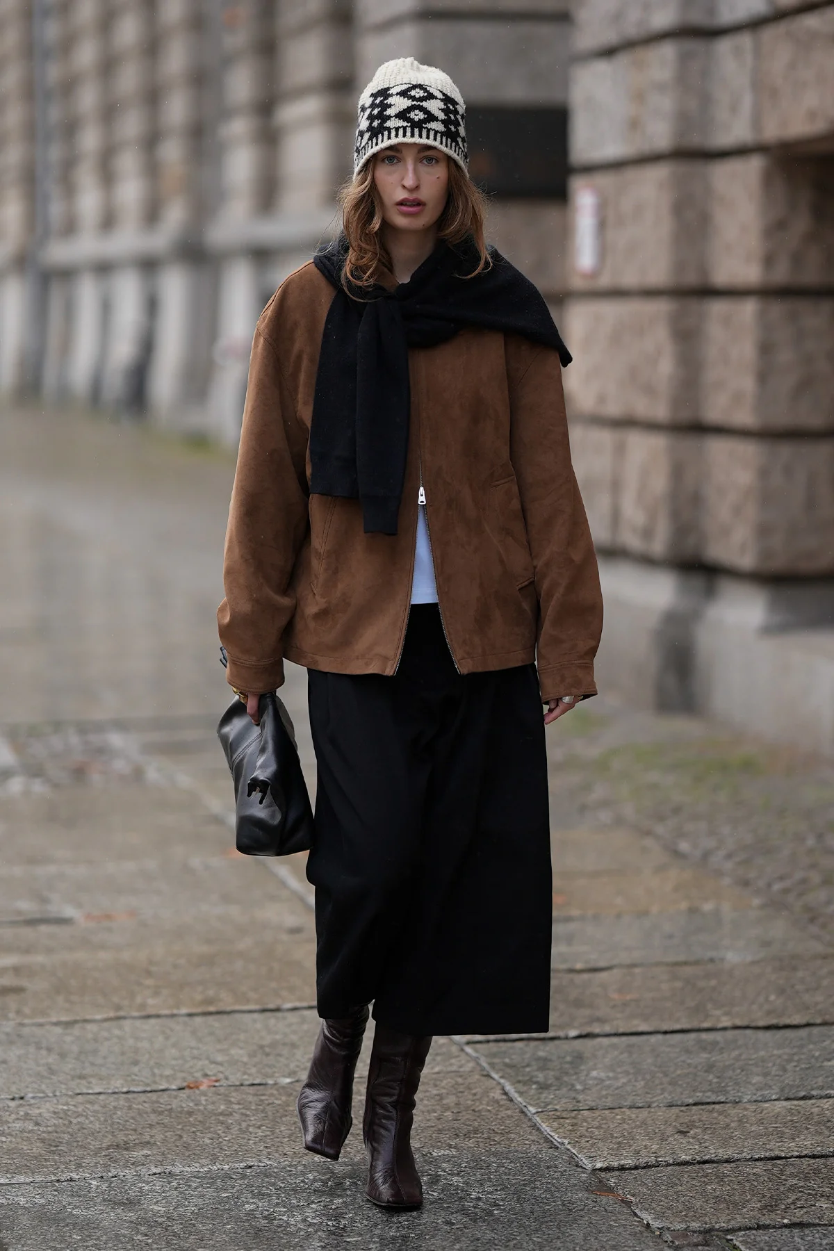 幾何学模様のニット帽スナップ