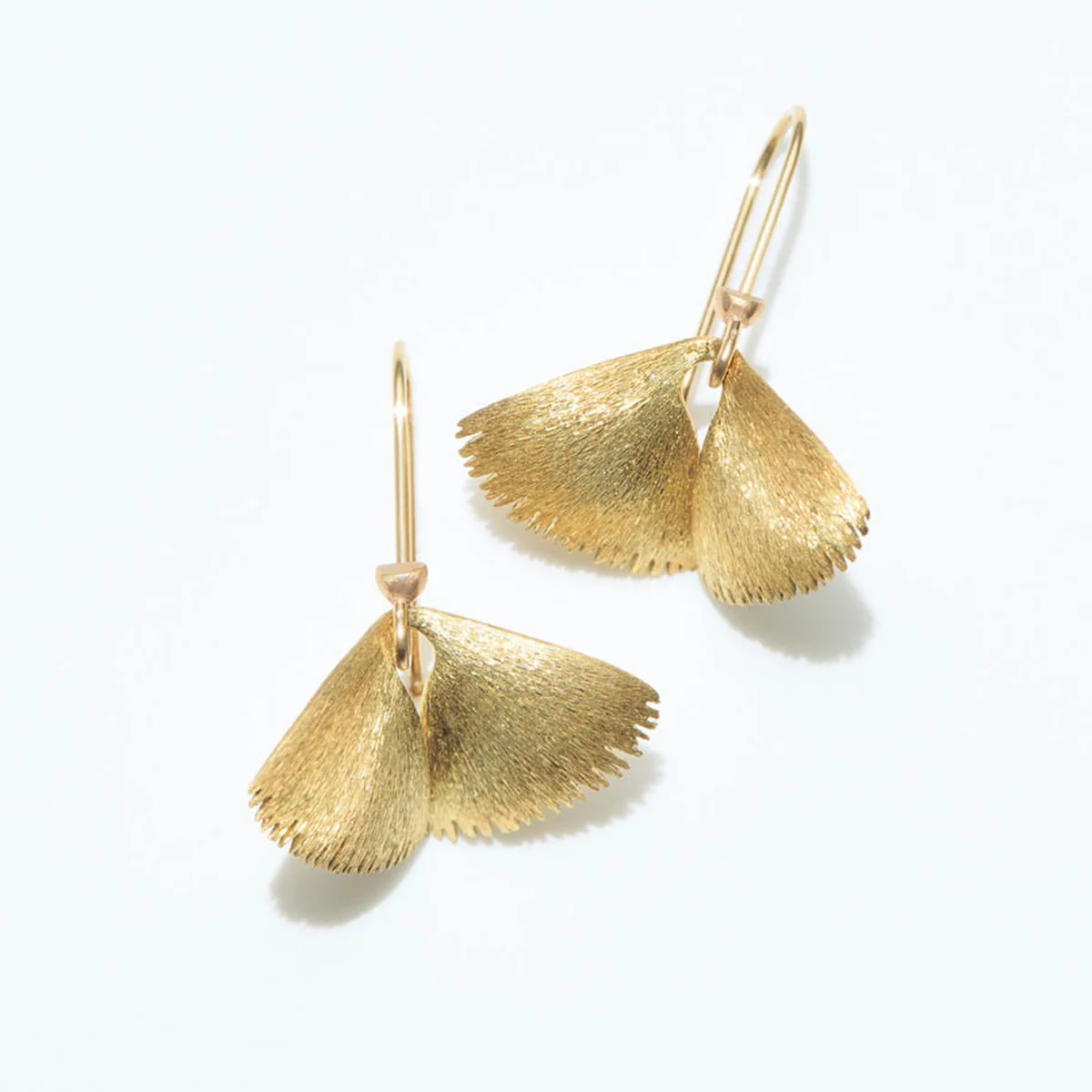 TED MUEHLING（テッド・ミューリング）　「Moth」ピアス
