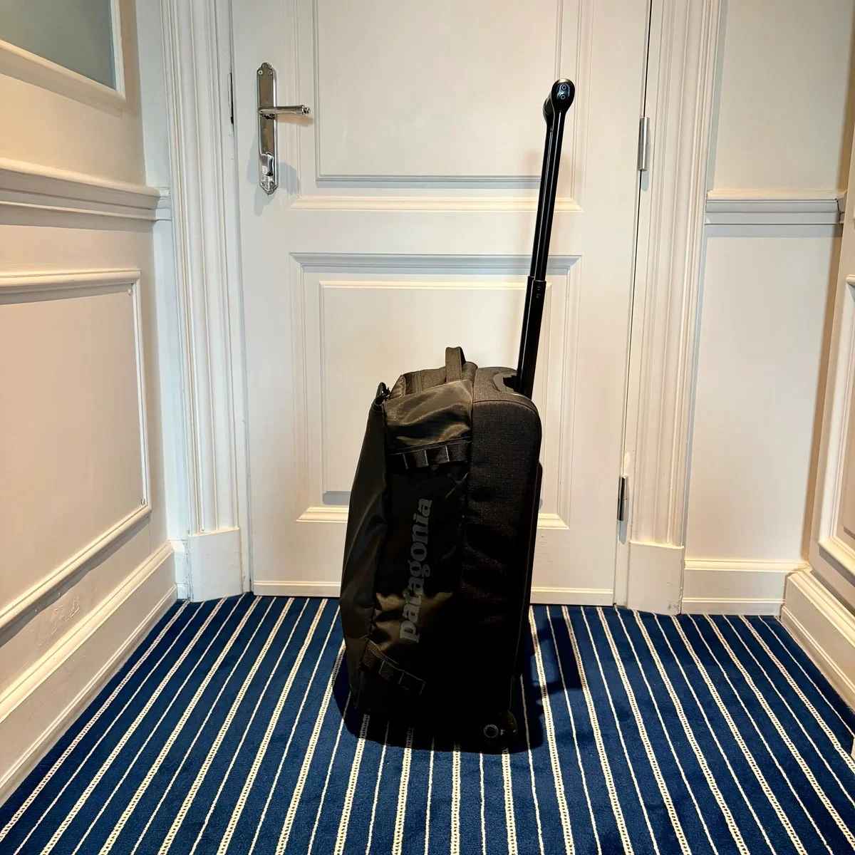 パタゴニアのブラックホール・ウィールド・ダッフル 40L