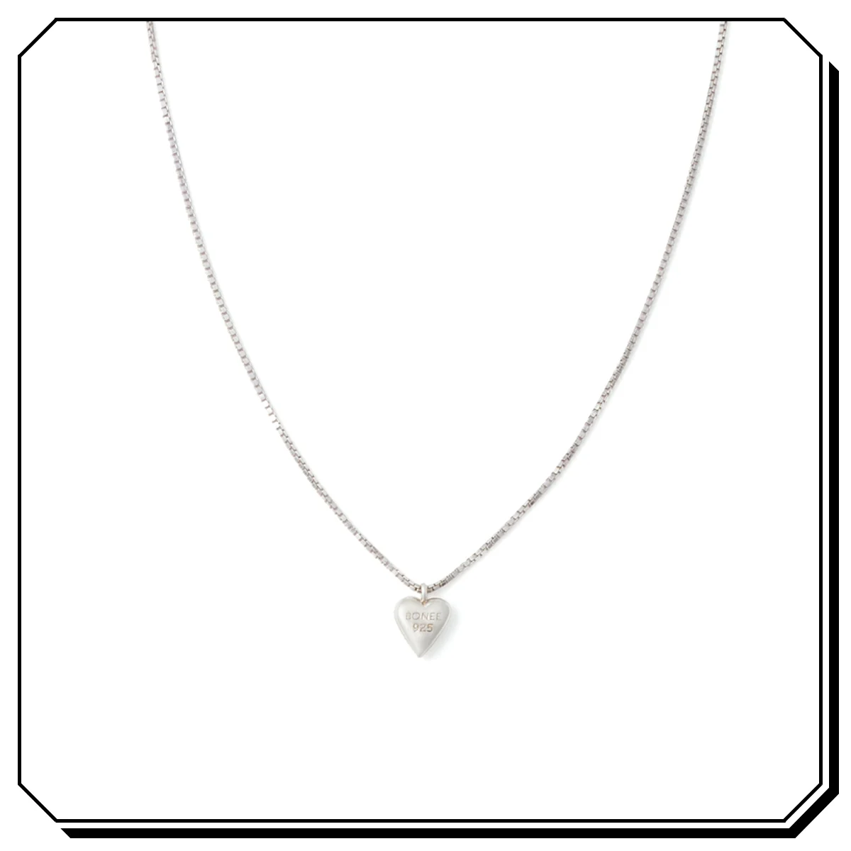 ネックレス￥27,500／エドストローム オフィス(ボーニー)