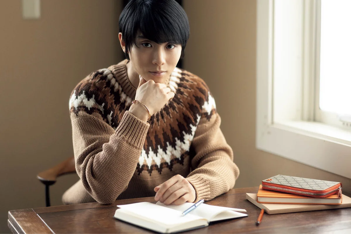 SPUR 羽生結弦　グッチ