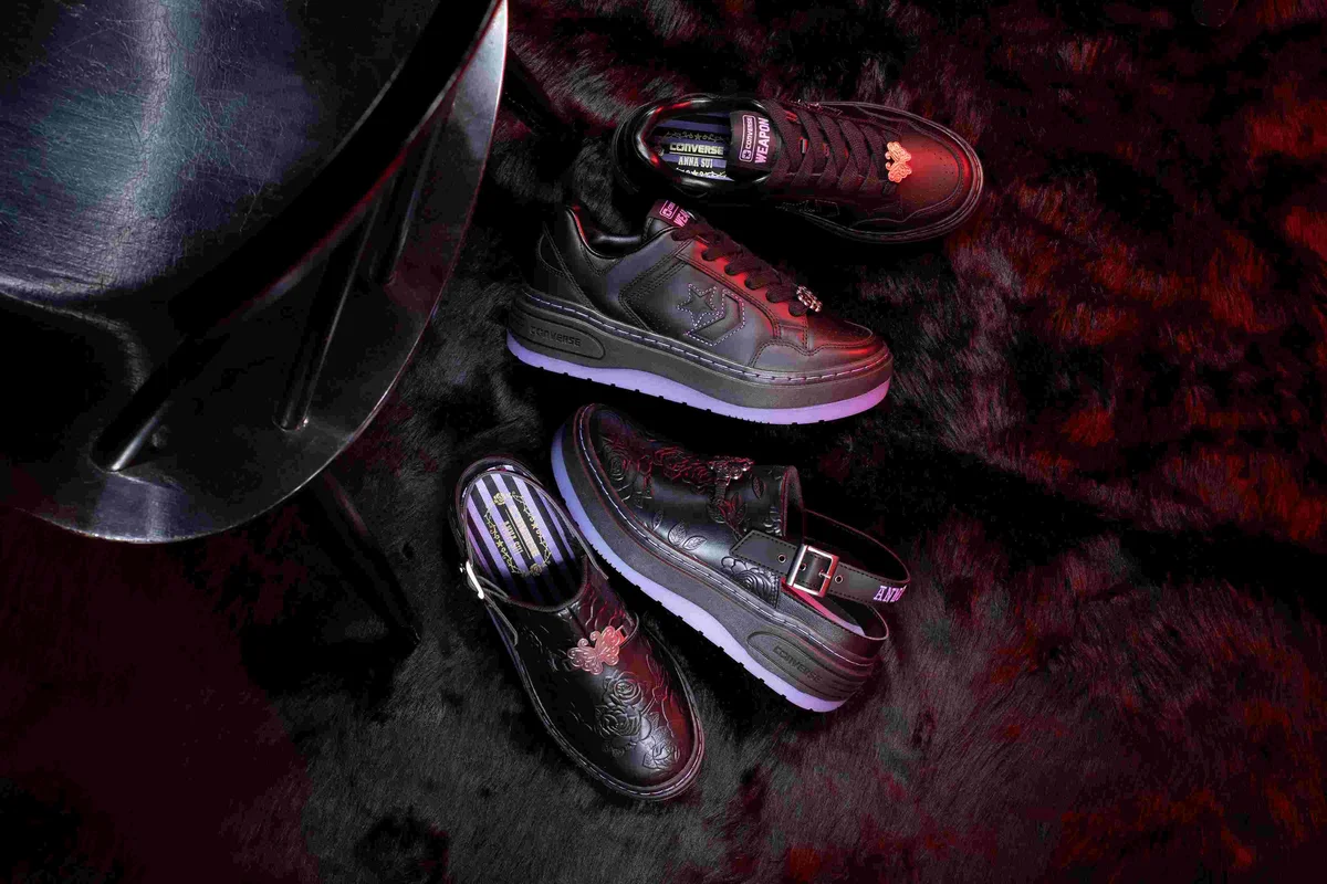 コンバース×アナ スイ　コラボレーションシューズ