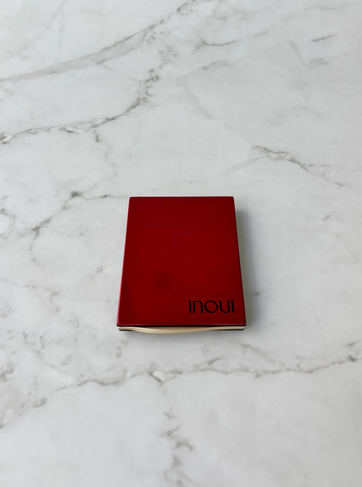 インウイ チーク