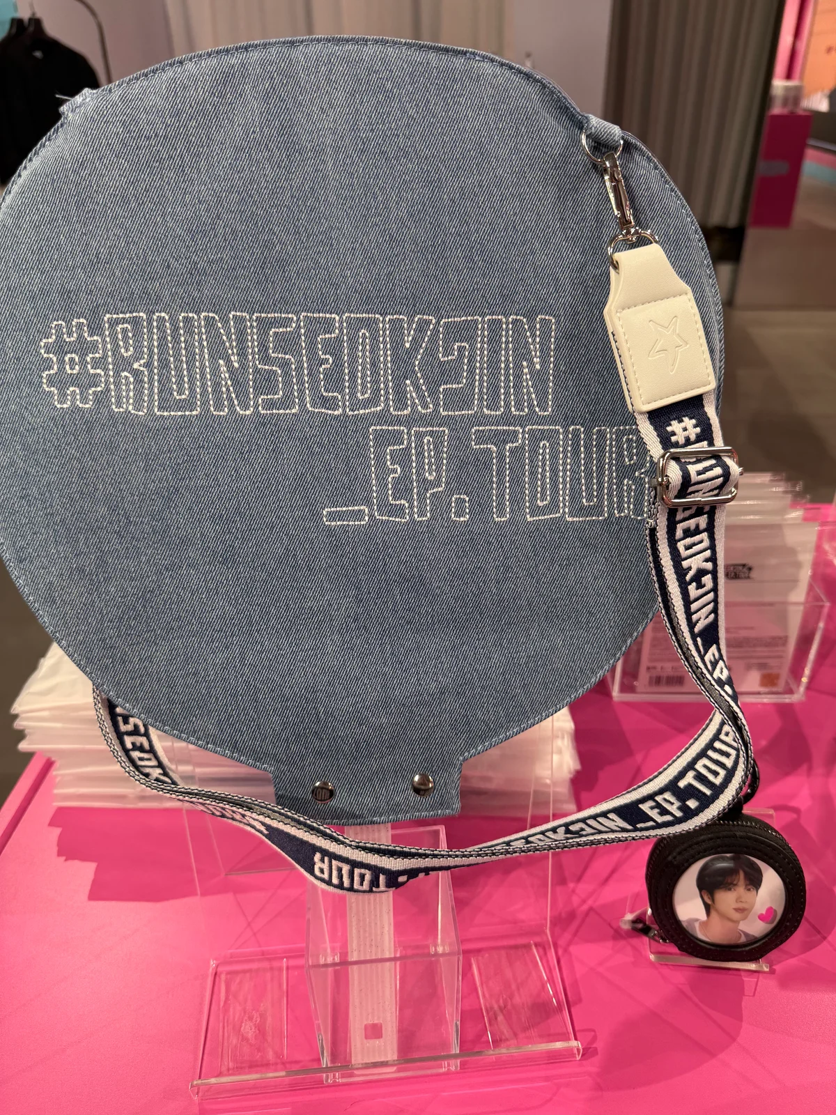JINの「#RUNSEOKJIN_EP.の画像_9