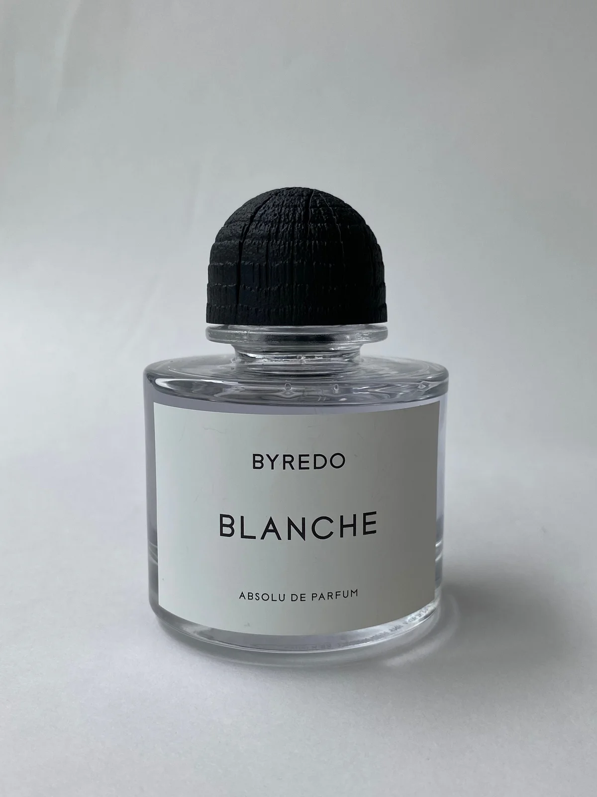 バイレードのブランシュ アブソリュ ドゥ パルファン（50mL ¥33,440）