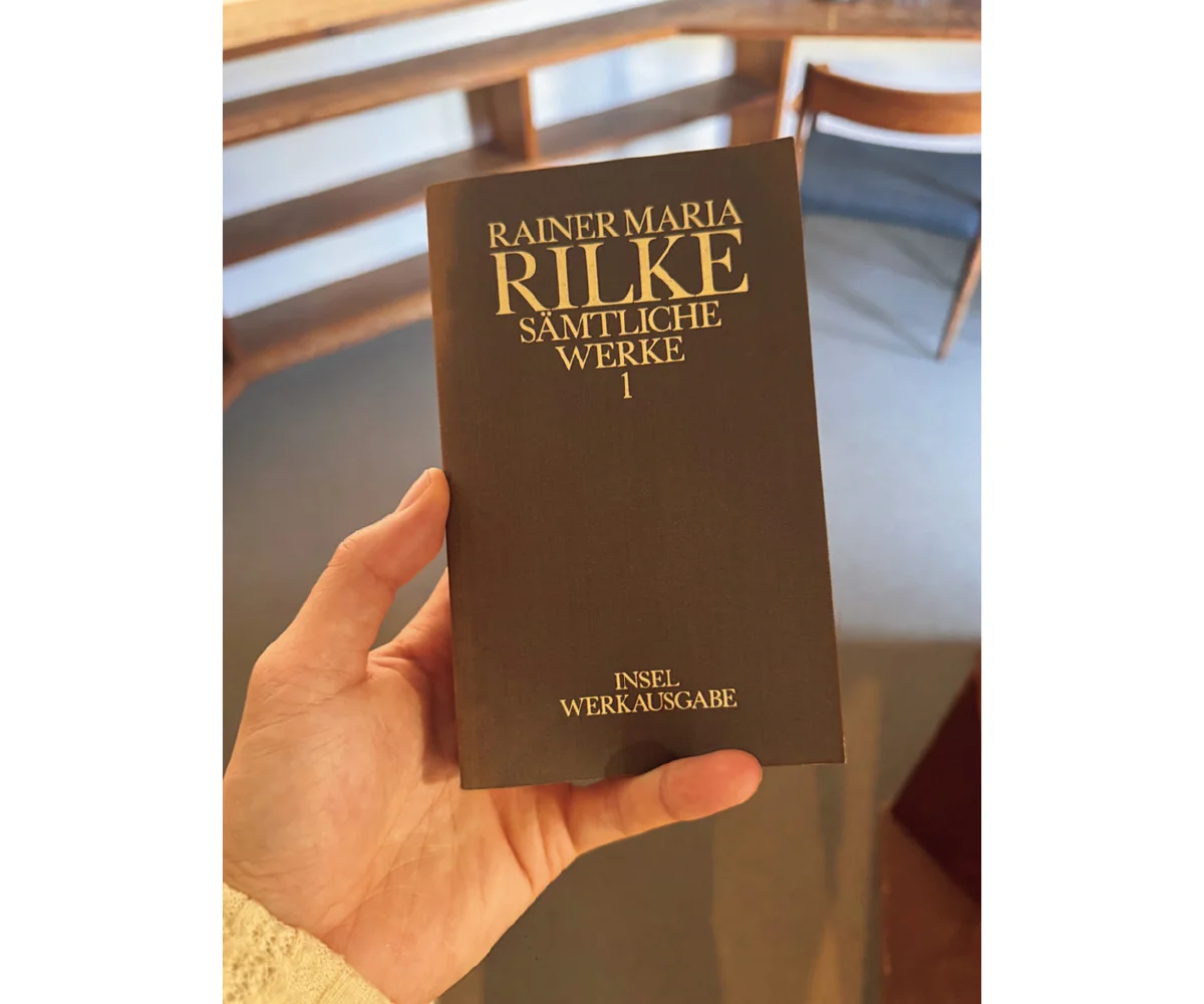 マリウス葉さんが撮影したリルケの詩集