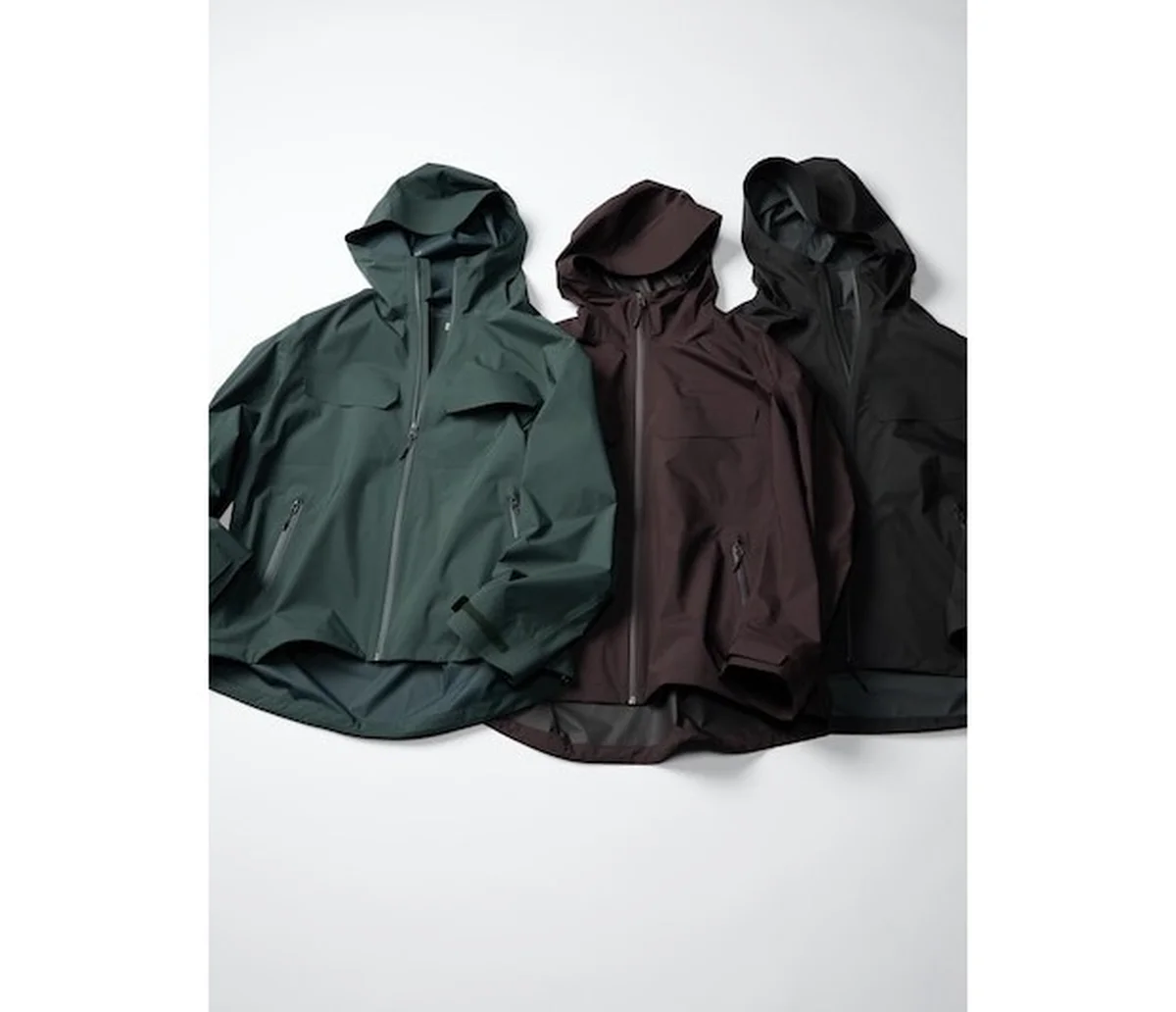 UNIQLO : C 2025年 秋冬コレクション　ブロックテックパーカ