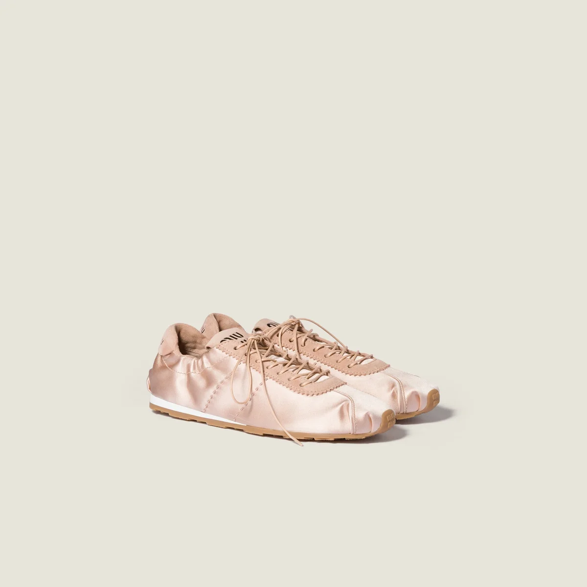 ミュウミュウ プリューム サテンスニーカー