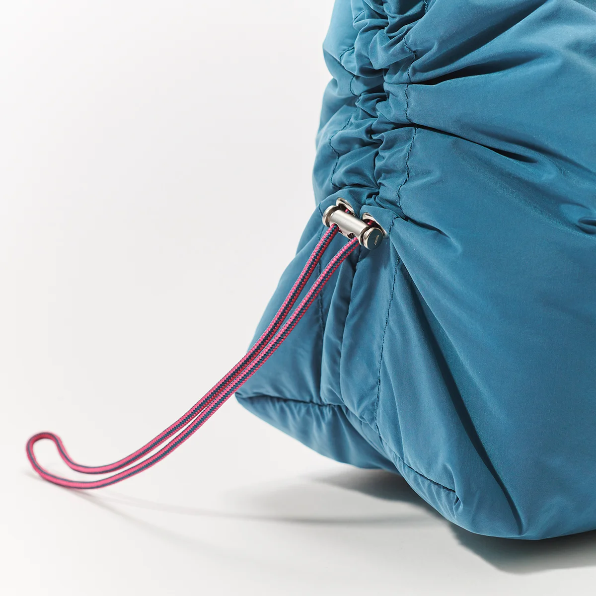 トポロジーの「クラウド ホーボー ミディアム」　ディテール