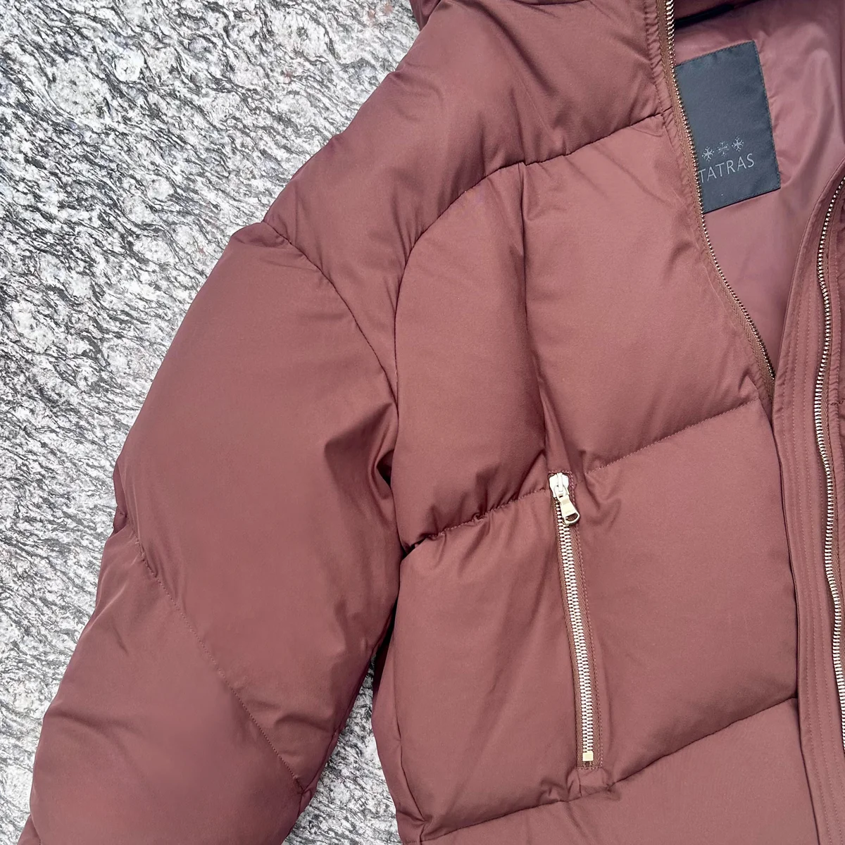 タトラス　ダウン