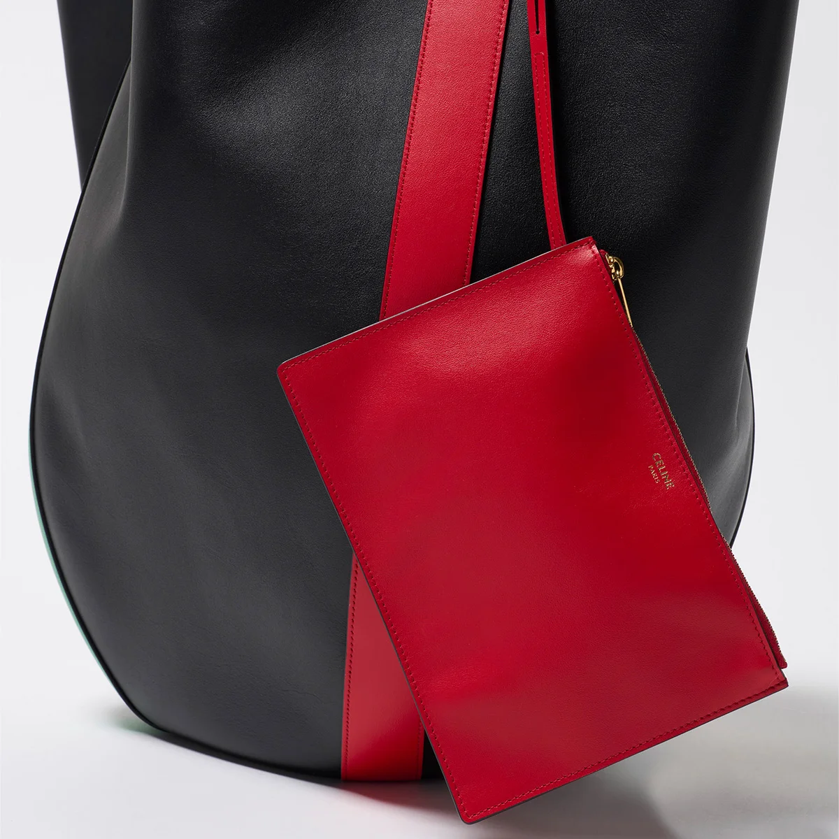 セリーヌ バッグ「ラージ ドロップ バケット」　付属のポーチ