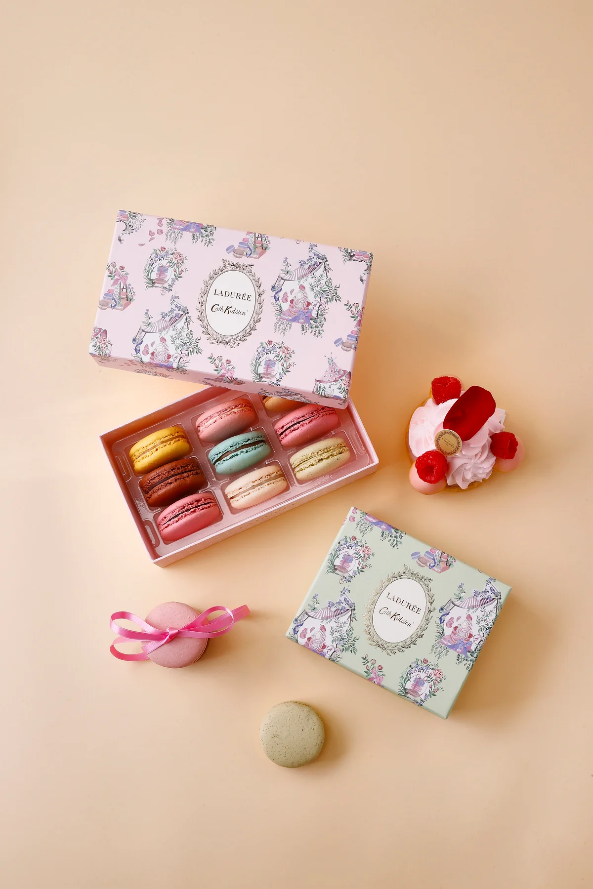 【ラデュレ】と【キャス キッドソン】がコの画像_1