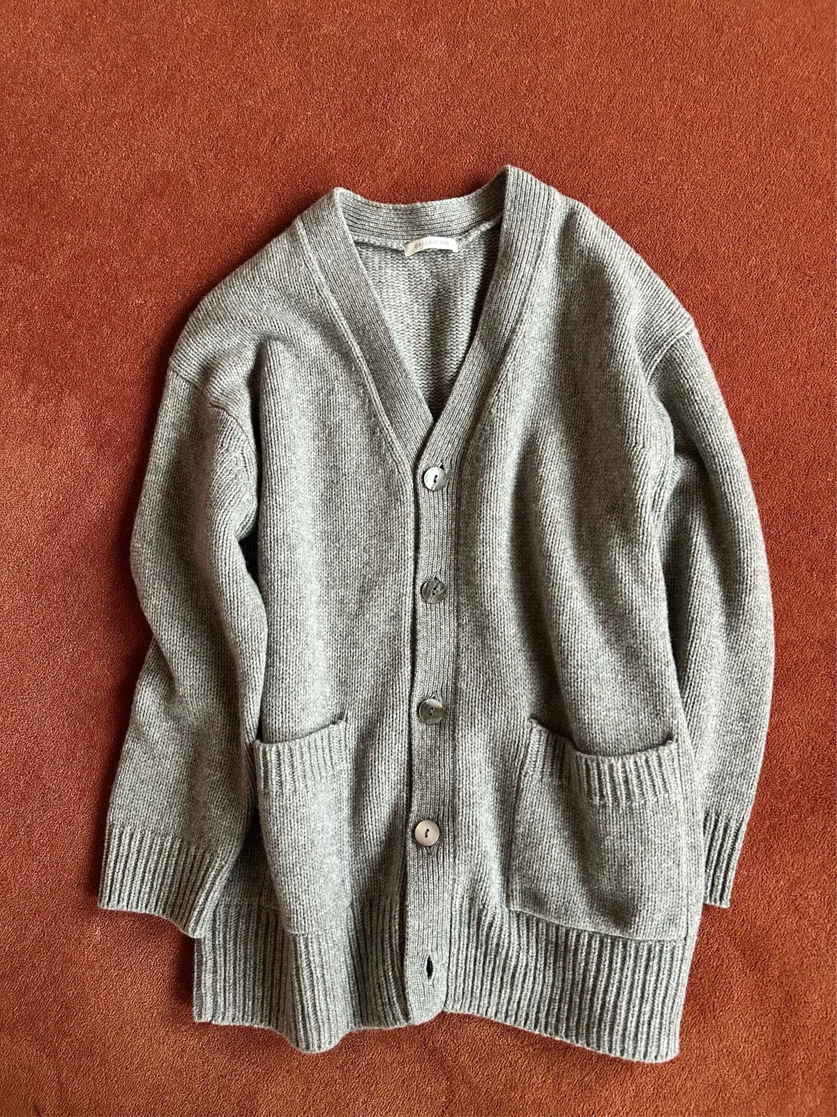 GALERIE VIE　ギャルリー・ヴィー ファインウール Vネックカーディガン