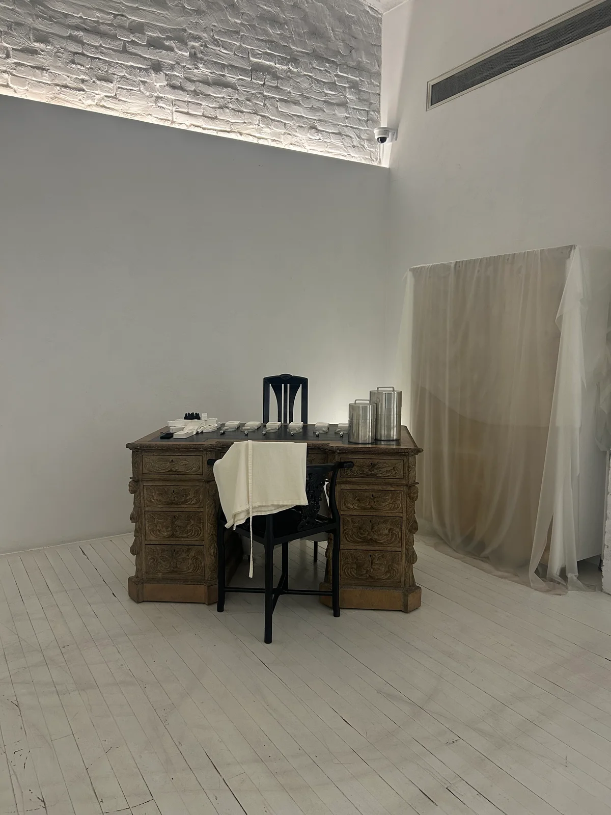 sujipmihak hannam flagship storeの店内のインテリア