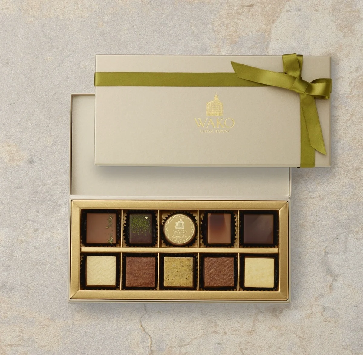 和光からバレンタインに向け登場した“アロマ ジャポネ”がテーマの限定ショコラ・フレ「スペシャリテ」１０個入り。