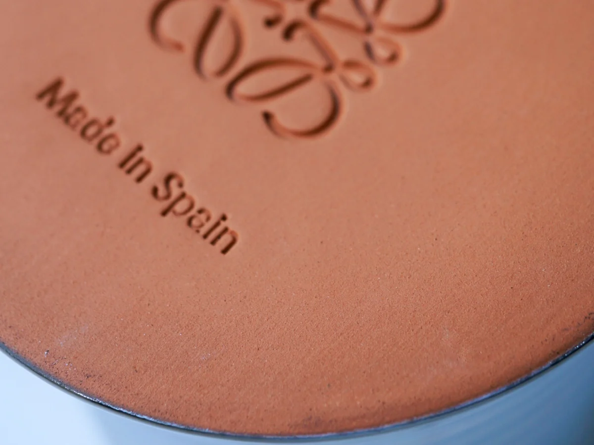 ロエベ Black Sesame キャンドル の底面