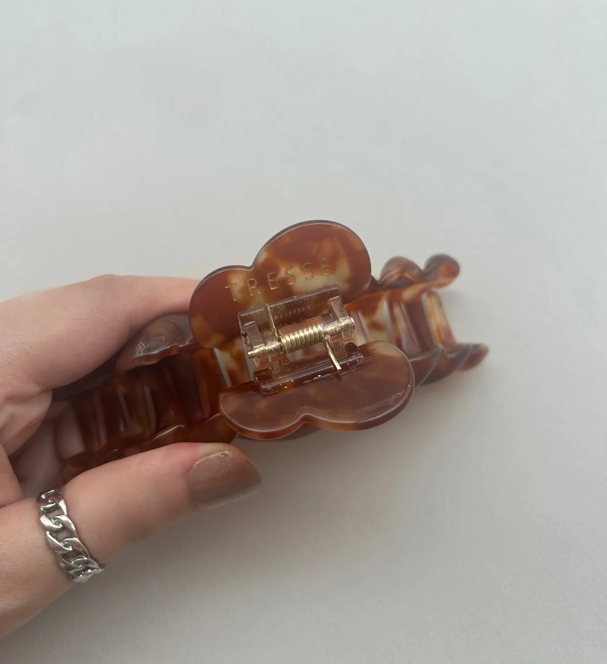 TRESSE croissant CLIP ヘアクリップ　ロゴ
