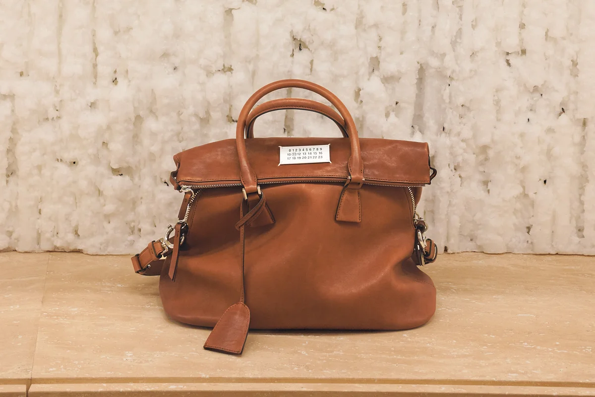 メゾン マルジェラ　Maison Margiela　バッグ「5AC」の新作バッグの写真
