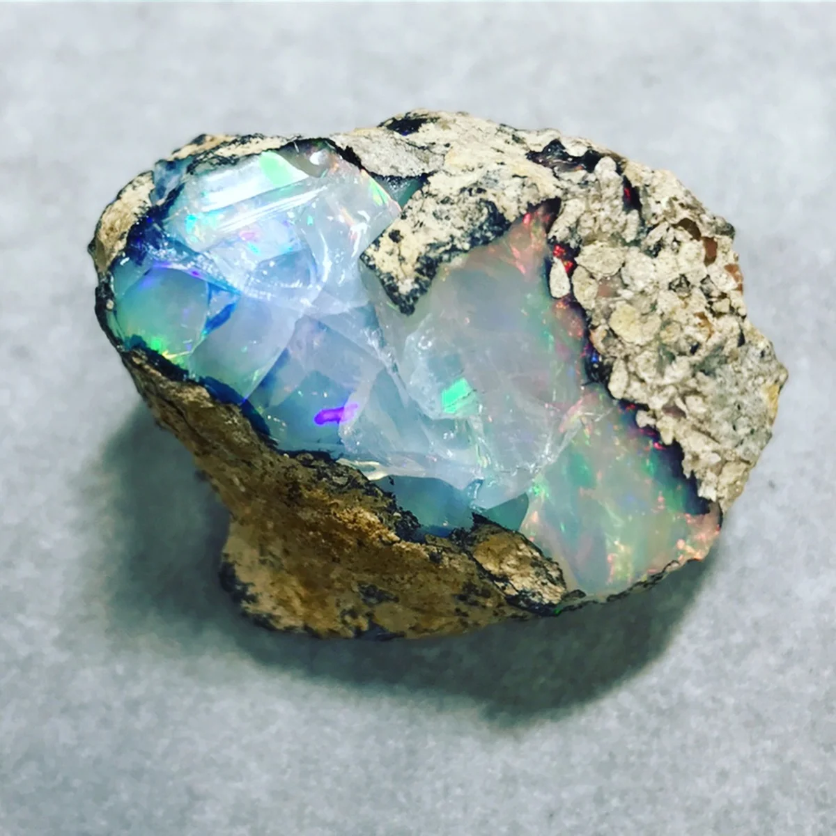 オパールの原石