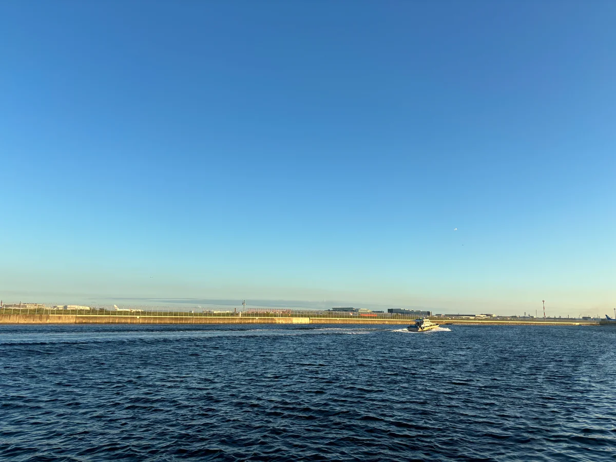 iPhone 15で撮影した空と海の写真