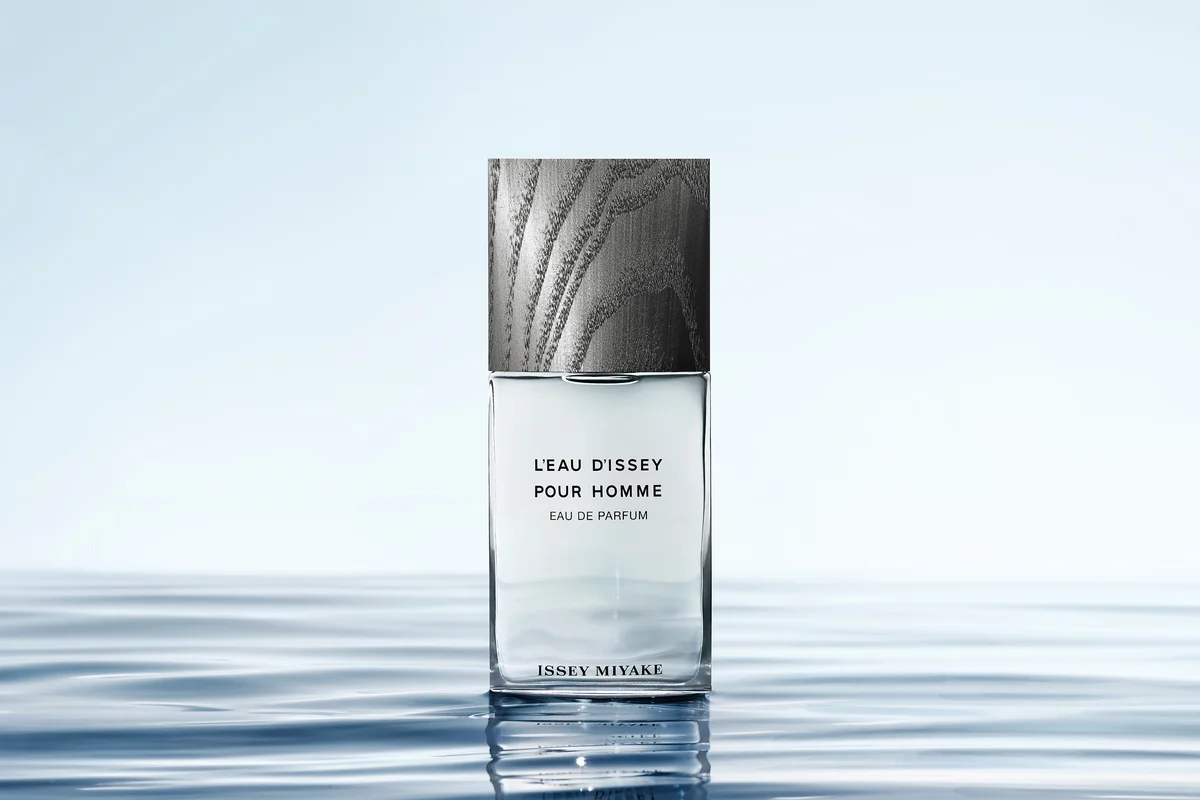 イッセイ ミヤケ パルファム ロードゥ イッセイ プールオム オードパルファム 40ml ￥9,570／75ml ￥12,430／125ml ￥17,270／レフィル 150ml ￥16,390
