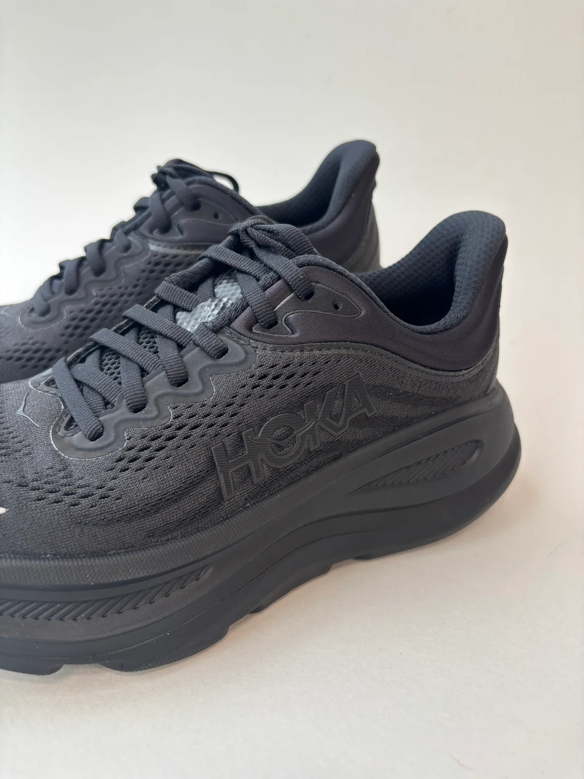 HOKA ホカ スニーカー BONDI9 ボンダイ 側面