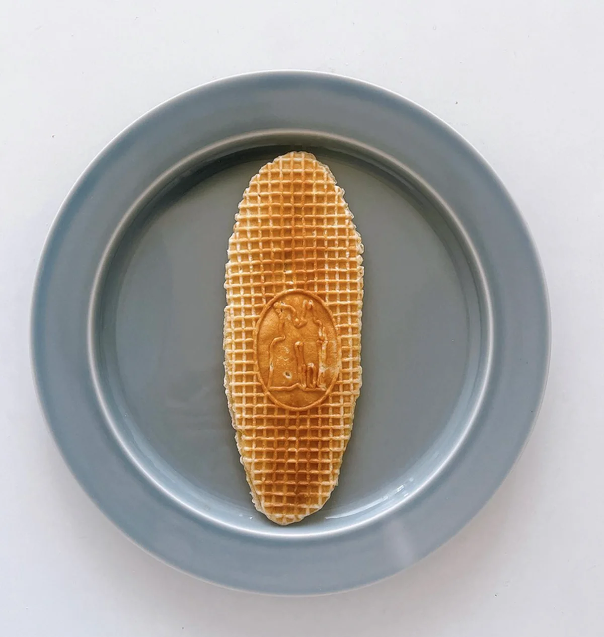 日本限定のフレーバー。抹茶のワッフル１個 ￥450／オー・メルヴェイユ・ドゥ・フレッド