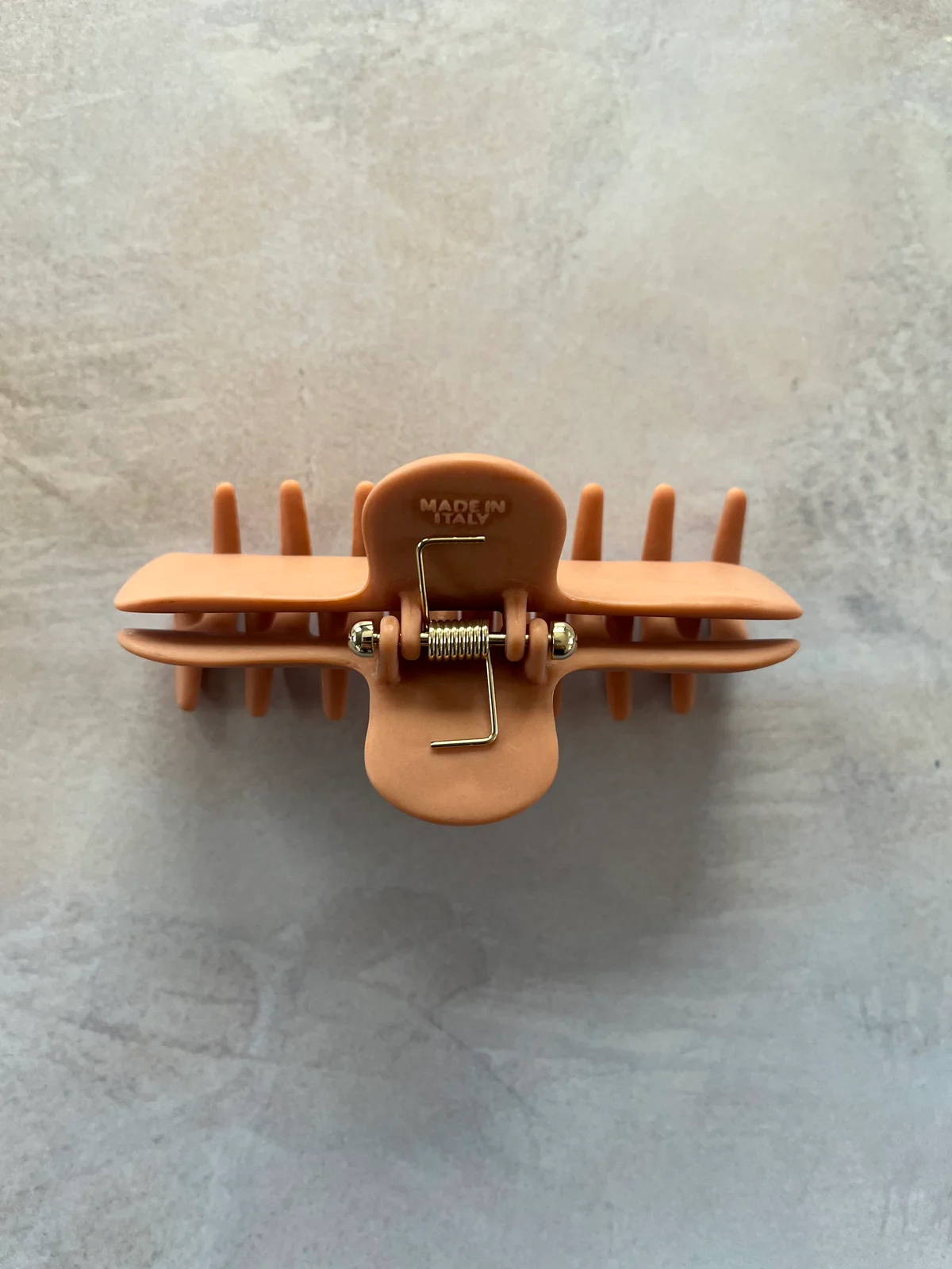 ヘアクリップ　ヘアアクセサリー　おしゃれ　UNDO HAIRWARE　ウンドヘアウェア　No. 4 Claw Clip Terra cotta ￥5,900