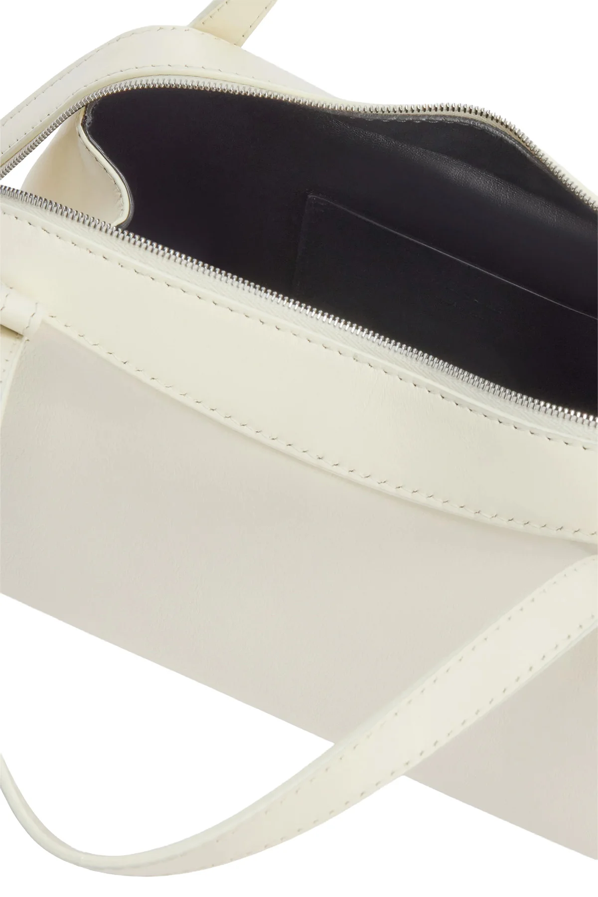 ジル サンダーの「DUNE」バッグの内側