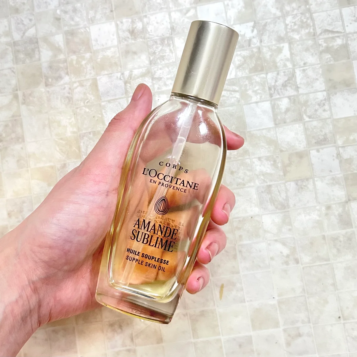 ロクシタンのアマンドスブリーム サプルスキンオイル