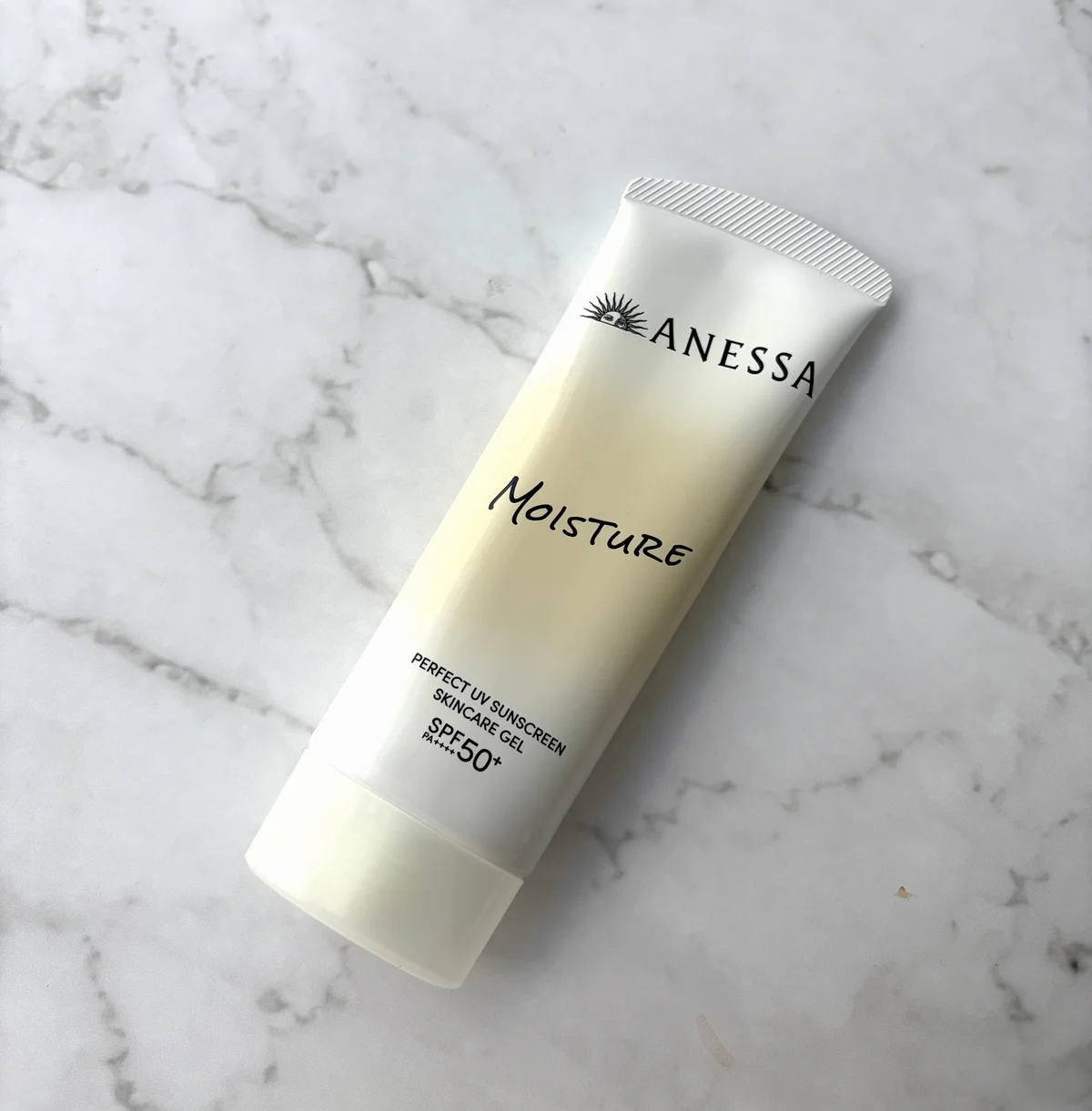 春スキーの強い紫外線対策はアネッサ パーフェクトUV スキンケアジェル