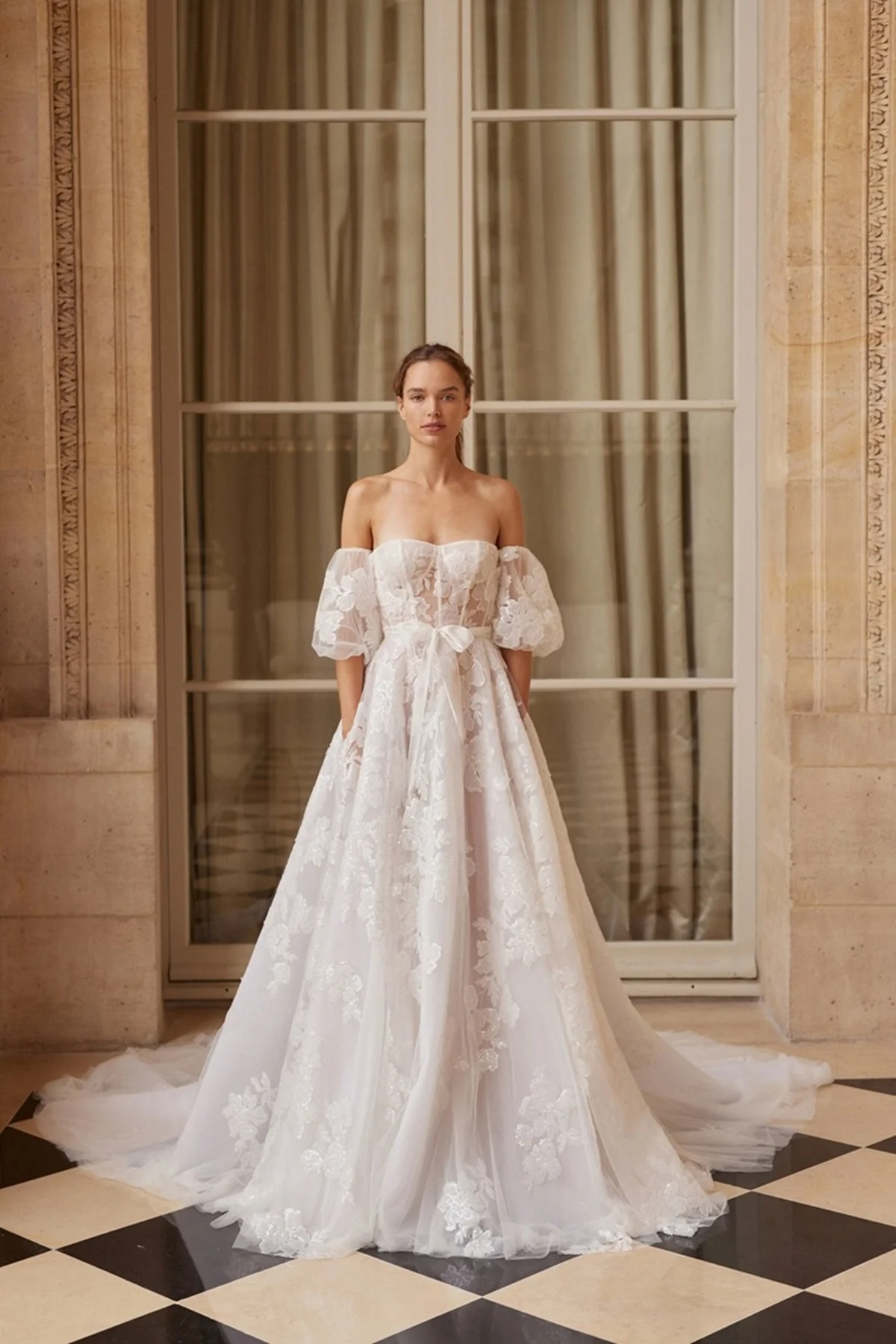 NYブライダルコレクションのドレスが集結の画像_9