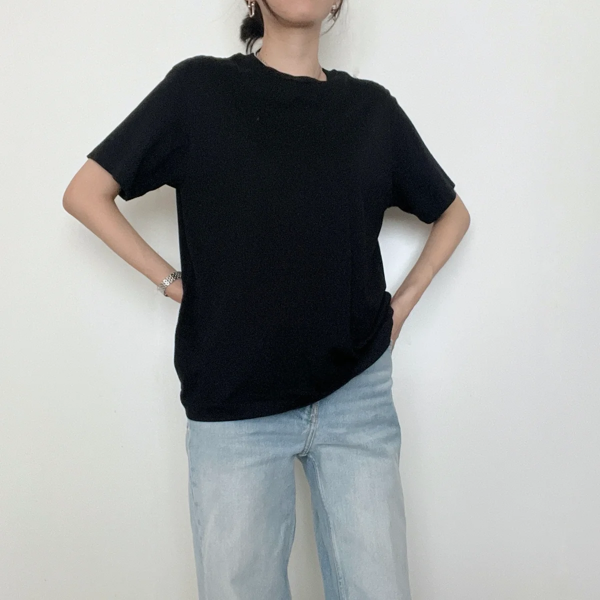 リフィルのTシャツ　着用