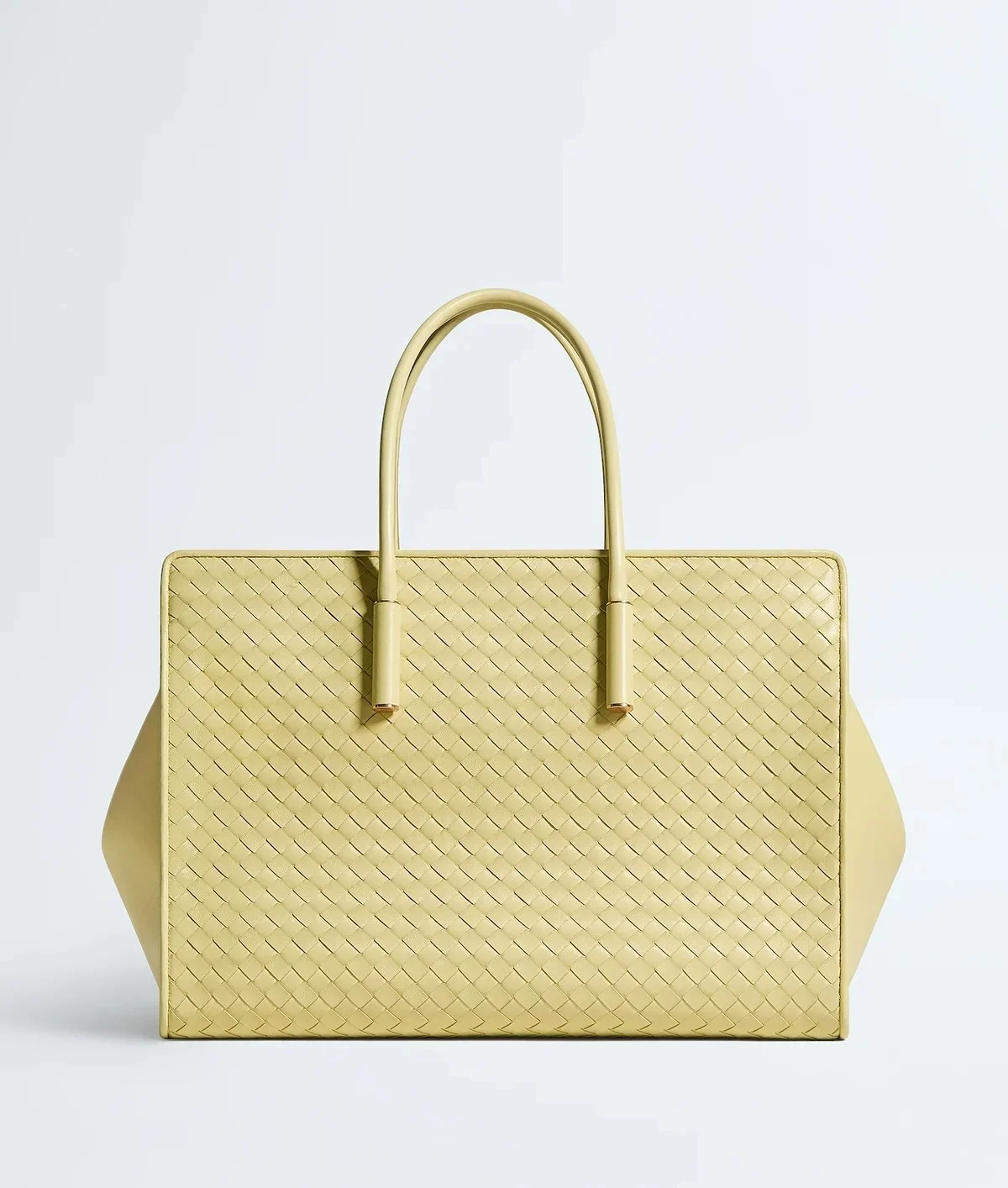 ボッテガ・ヴェネタの「バーバラ トート」