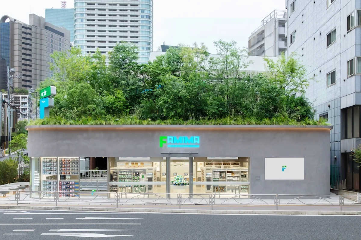 NIGO®とのタッグで“次のコンビニ”をの画像_1