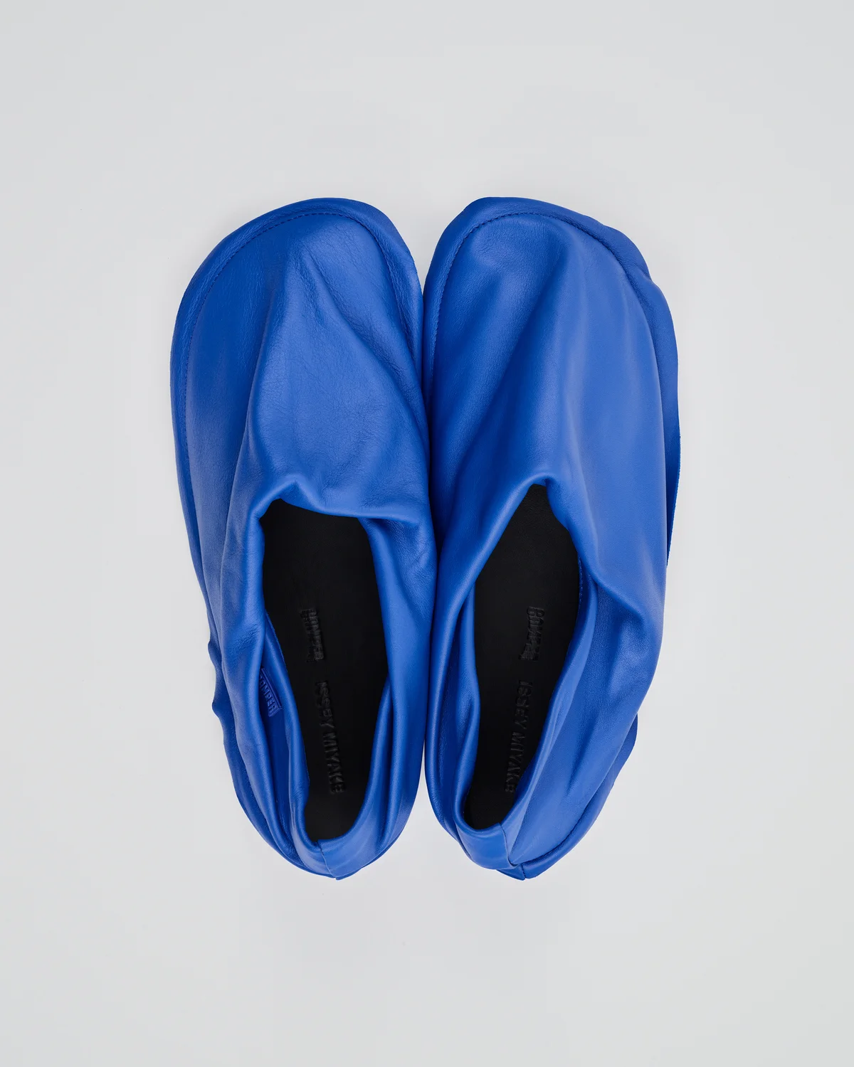 CAMPER / ISSEY MIYAKE 　Peu Form