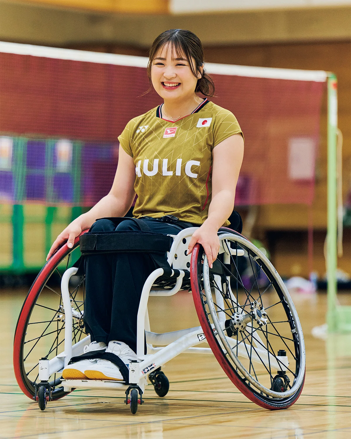 SPUR8月号　里見紗李奈　パラバドミントン
