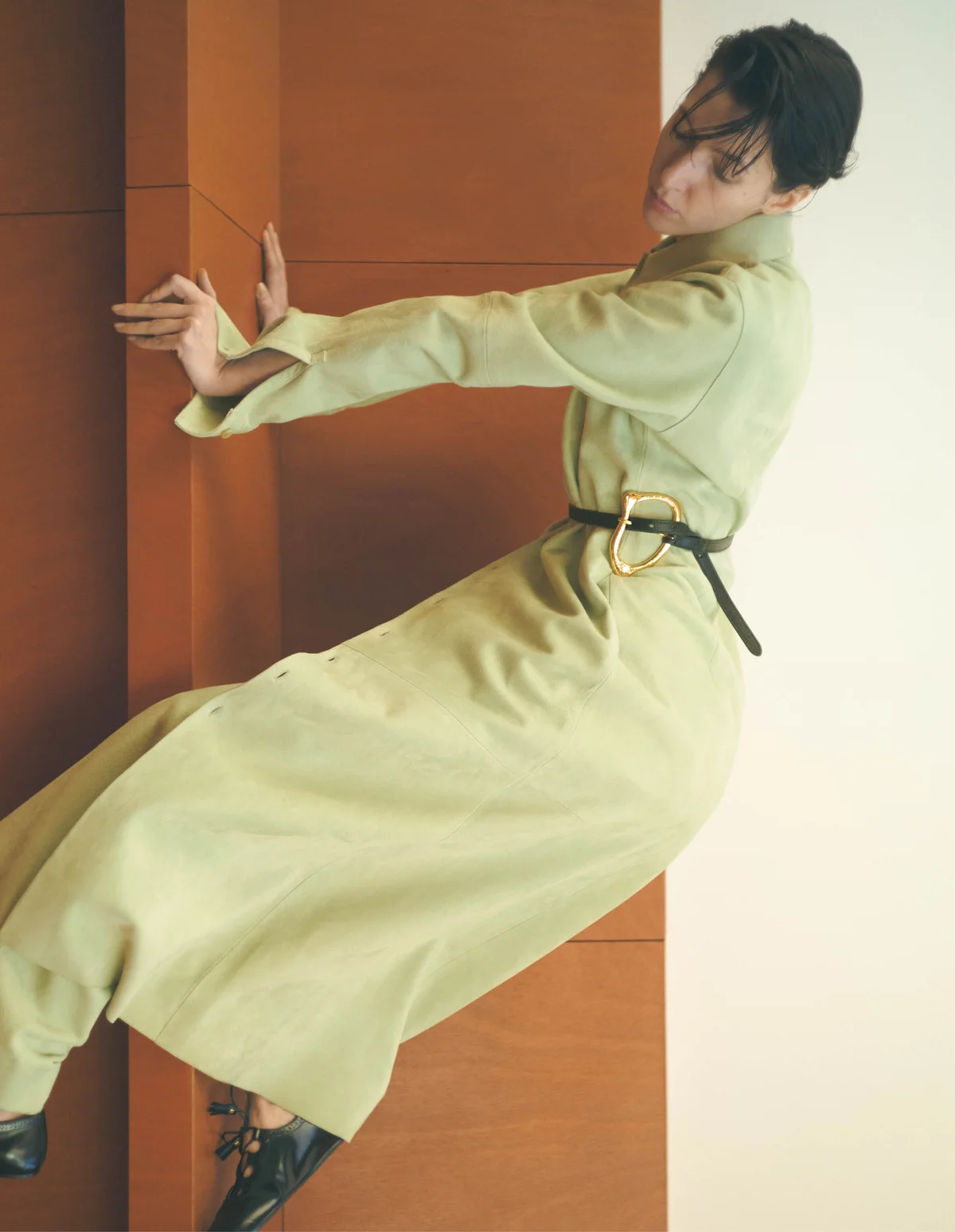 オーラリーのシャツドレス