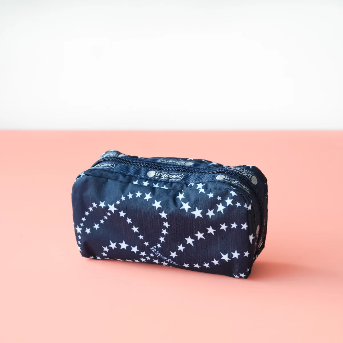 レスポートサック ランガムプレイス店で流れる星柄の香港限定ポーチを購入