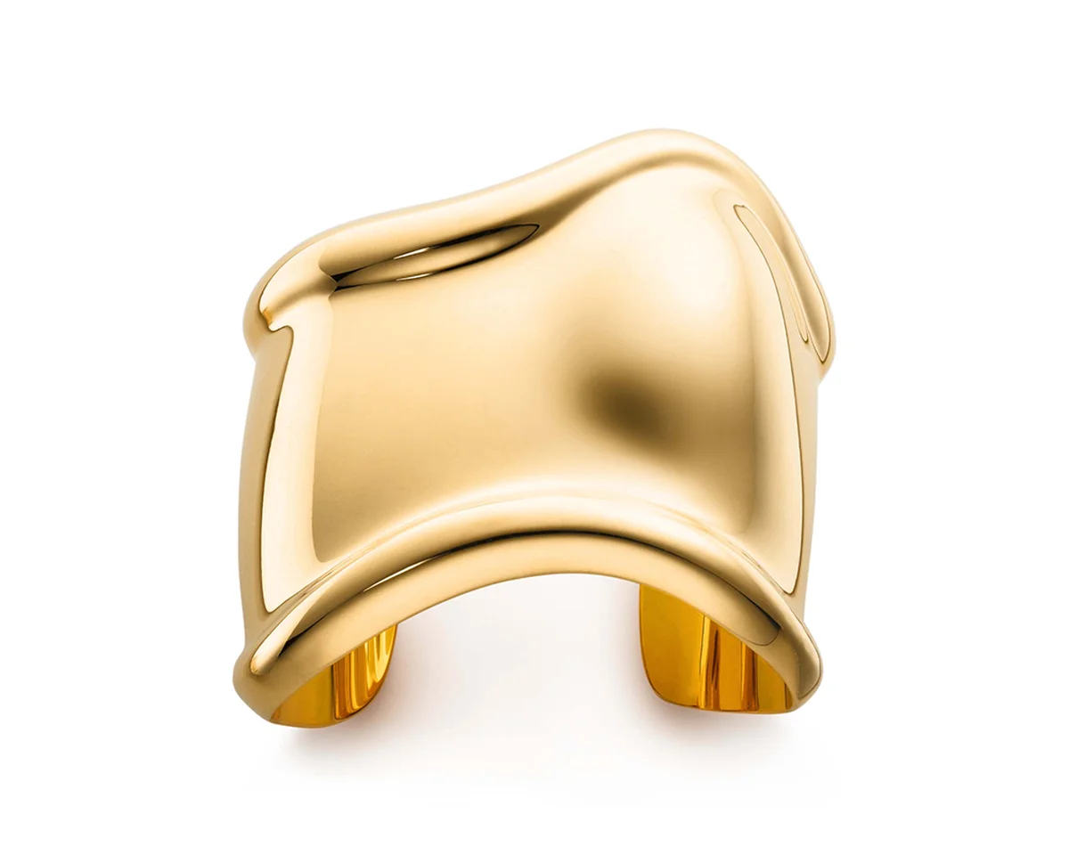 「エルサ・ペレッティ™ ボーン カフ」ブレスレット ミディアム〈YG〉¥4,290,000