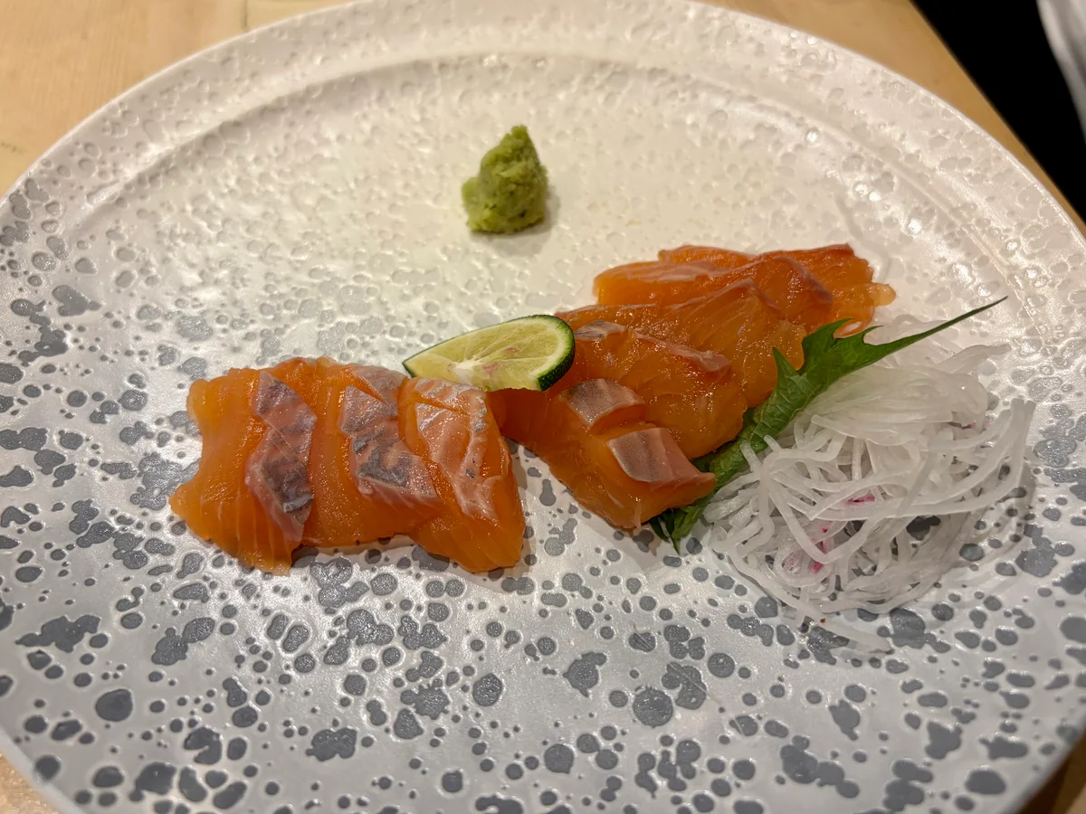 サクラマスの刺身の画像