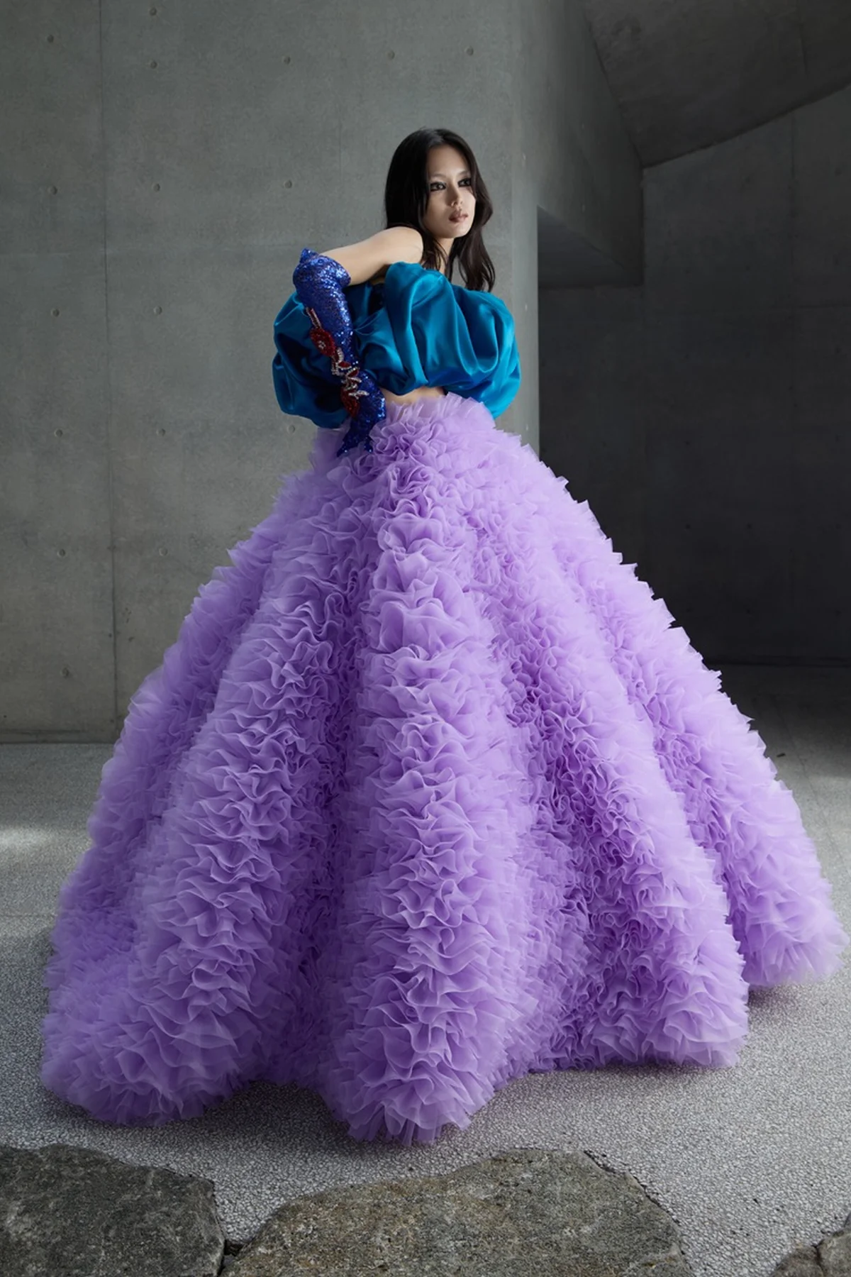 【トモ コイズミ】初のウェディングドレスの画像_11